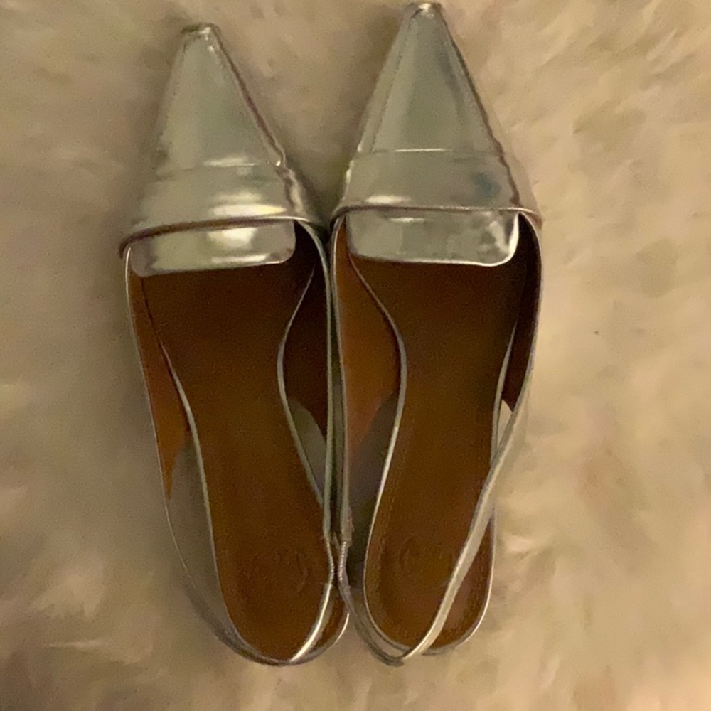 Tory Burch Elegant Silver Pointed Toe Flats